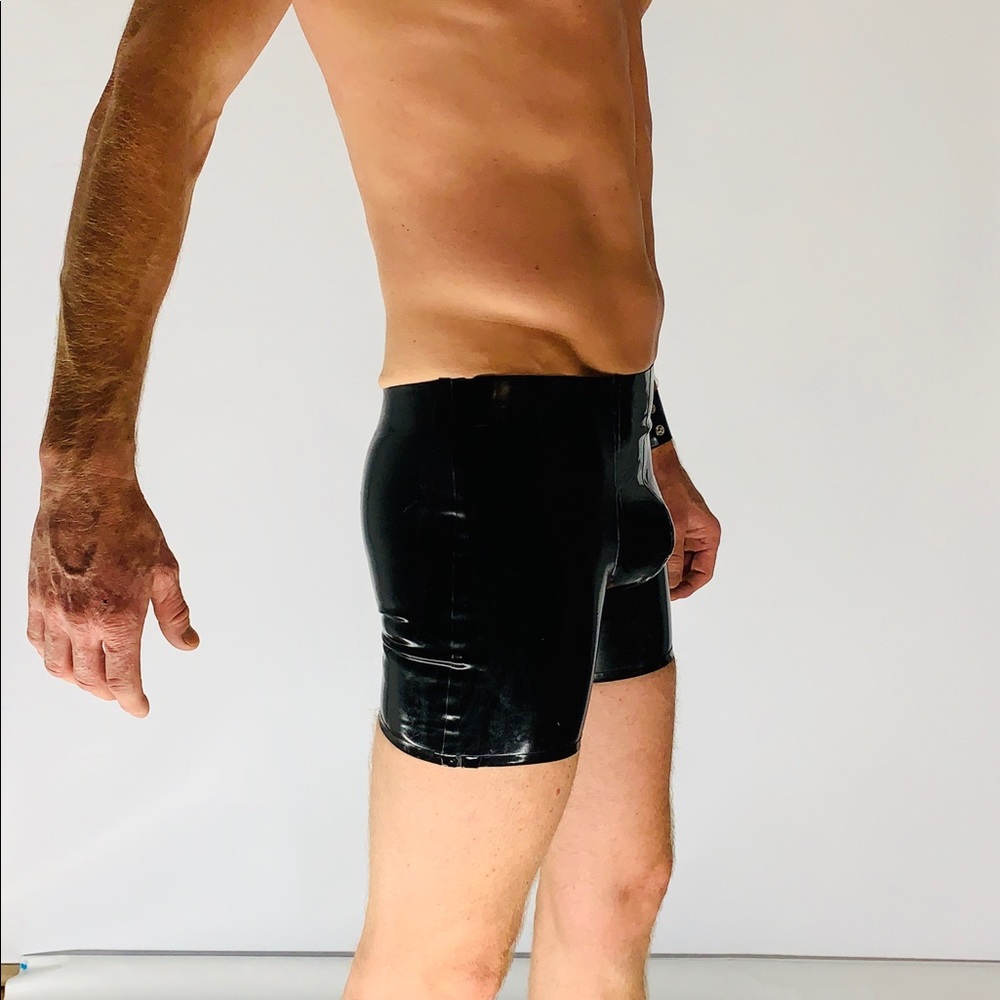 Latex Shorts 100% Latex Rubber - Picture 4 of 4